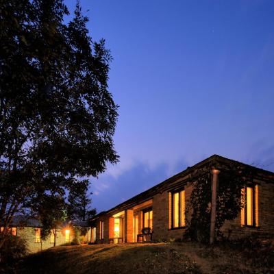 Tiger Mountain Pokhara Lodge (Kandani Danda, Lekhnath 33700 Pokhara)