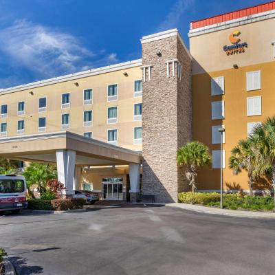 Comfort Suites At Fairgrounds-Casino (4506 Oak Fair Boulevard FL 33610 Tampa)