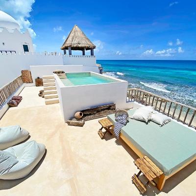 Casa Alkimia Oceanfront (Avenida Juárez 19 77400 Isla Mujeres)