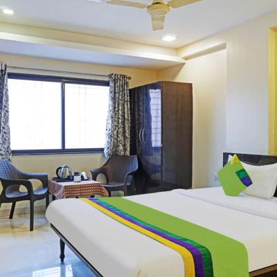 Itsy Hotels Chetan Executive Hadapsar Phursungi (PMPML Bus Depo, Saswad Road, Near Bhekrai Nagar, Bhekrai Nagar, Hadapsar, Pune, Maharashtra 412308 Pune)