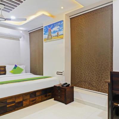 Treebo J A Royal Suites Manikonda (25/5,Shirdi Sai Nagar 500089 Hyderabad)