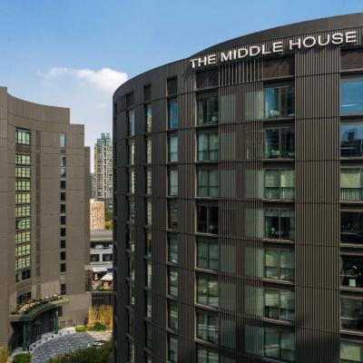 The Middle House (No. 366, Shi Men Yi Road 200041 Shanghai)