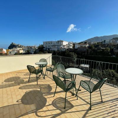 Villa dei Sogni - Aparthotel Ischia Ponte (40 Via Leonardo Mazzella 80077 Ischia)