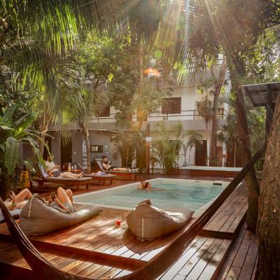 Che Tulum Hostel & Bar Adults Only (Calle Polar entre Geminis Norte y Libra Norte 77780 Tulum)