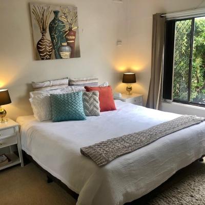 Photo Hotel Style Monterey Guest Studio near Hospitals, Beach and Airport