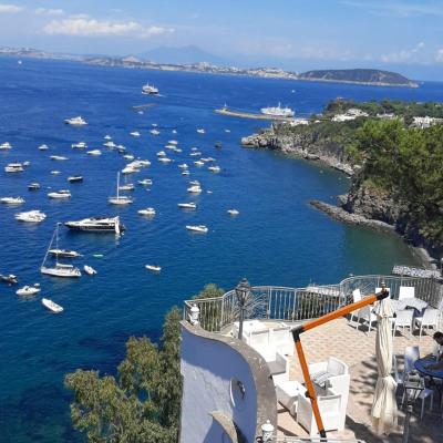 L'Incanto Suites Ischia (Via Castiglione 70 80074 Ischia)