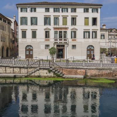 Le Camere di Palazzo Bortolan (5 Piazza dell'Università 31100 Trévise)