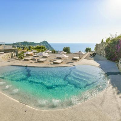 Tenuta C'est la Vie (via pietra Brox 51 80075 Ischia)