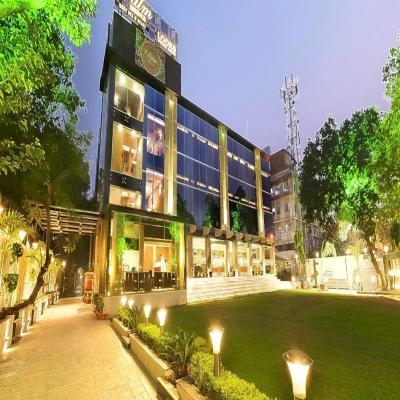 The Palm Spring a Boutique Hotel Naraina New Delhi (Phase 1 Community Center, 60, Munshi Ram Gupta Marg near PVR, Naraina New Delhi 110028 New Delhi)