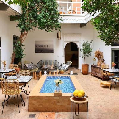 Riad Dar Zouar & Spa (14 Derb Mahrouk Bab Taghzout 40000 Marrakech)