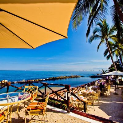 Costa Sur Resort by VRHost (Carretera hacia Barra de Navidad 48390 Puerto Vallarta)