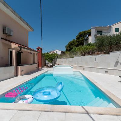 Apartment Villa Lavandula - Swimming pool view (Put Salduna 3 21220 Trogir)