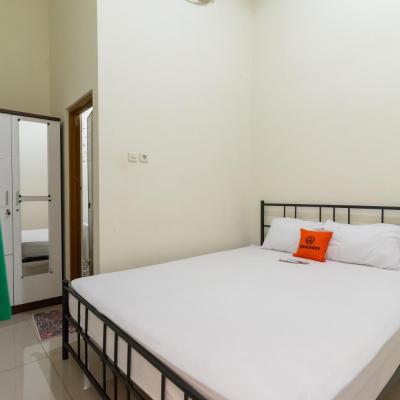 KoolKost Syariah near LRT Boulevard Selatan Station - Minimum Stay 6 Nights (Jalan Gading Putih III No. 12, Kelapa Gading Timur, Kecamatan Kelapa Gading 14240 Jakarta)