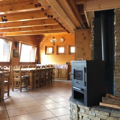 Central Hostel Chatel (204 Route du Linga 74390 Châtel)