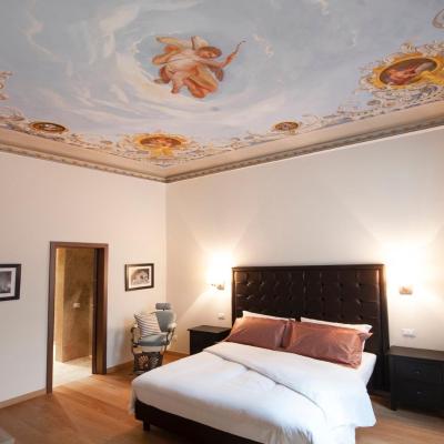 Florence Art Apartments (Via Ricasoli 34 50122 Florence)