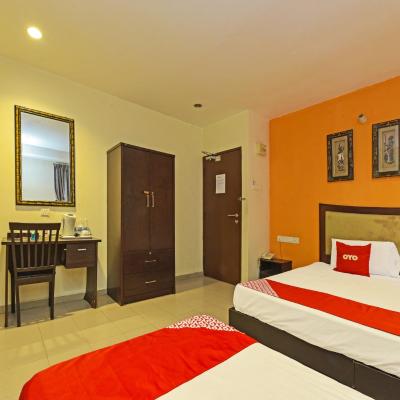 OYO 90510 Hotel Sahara (28, Jalan Lampam 41, Taman Tanjung Puteri, Johor Bahru 81700 Johor Bahru)