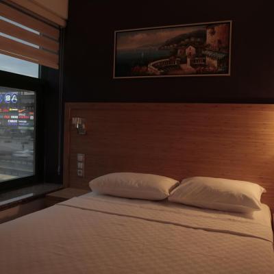 Demir Suite Hotel (Cihangir Mah. Defne Sok. No:2/2 Avcilar 34320 Istanbul)