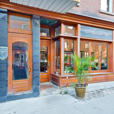 La Maison Du Mile-End (204 Rue Bernard Ouest H2T 2K4 Montréal)