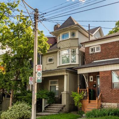 Cozy 5 Bedroom House in Downtown Toronto by GLOBALSTAY (190 Markham Street M6J 2G6 Toronto)