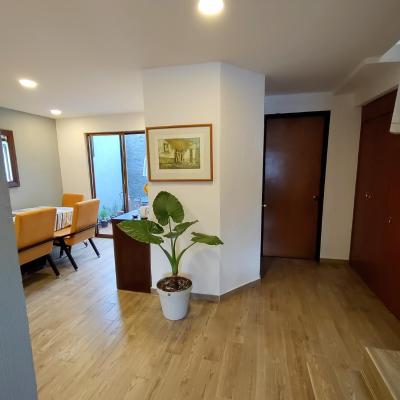 Casa Noriux en Gdl (1243 Calzada Central 45010 Guadalajara)