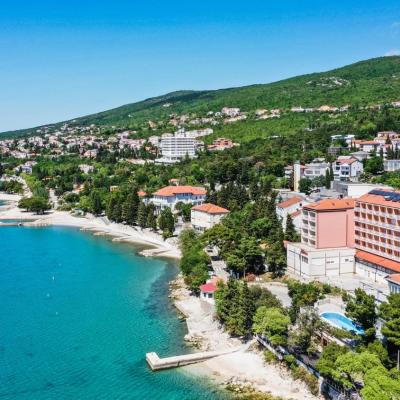 Rooms with a swimming pool Crikvenica - 18502 (Gajevo Šetalište 18 51260 Crikvenica)