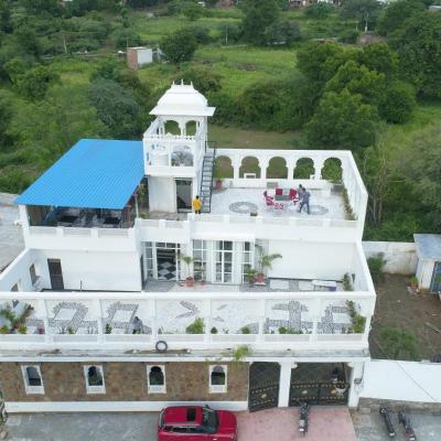 Emperor Palace A Heritage villa (Roshan Colony Pratap Horse Ranch Road Kumharo Ka Devra Sisarma Teh Girva District Udaipur Rajasthan - 313031 313031 Udaipur)