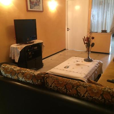 Room in Guest room - Property located in a quiet area close to the train station and town (27 Rue Le Catelet Belvédere 20300 Casablanca)