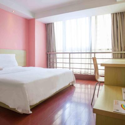 7Days Inn Chongqing Jiangbei Airport Industrial Park (No.7-3 Bihu Road 400000 Chongqing)