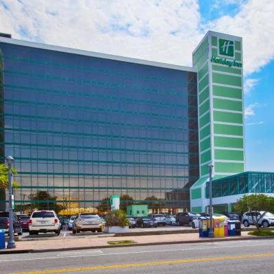 Holiday Inn Va Beach-Oceanside 21st St, an IHG Hotel (2101 Atlantic Avenue  VA 23451 Virginia Beach)