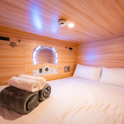 Jpod Capsule Hotel (Lot 49-53, Ground to 3rd Floor, Block H Lorong Ikan Juara 2, Sadong Jaya 88100 Kota Kinabalu)