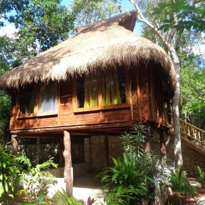 Casa Mango (Calle 6 sur (entre nueve y once) Macario Gomez 77780 Tulum)