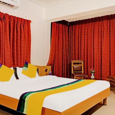 Itsy Hotels Crown Inn (Baner Road, Sanewadi, Aundh, Pune, Maharashtra 411045 Pune)