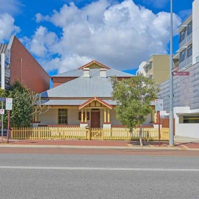 Emu Backpackers Perth - note - Valid Passport required for check in (238 Beaufort Street 6000 Perth)