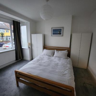 Guest rooms (43 Donnybrook Road SW16 5AY Londres)