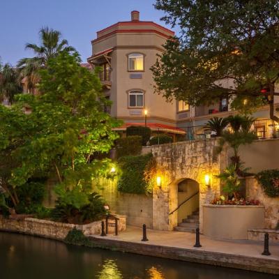 Hotel Indigo San Antonio Riverwalk, an IHG Hotel (830 North Saint Mary's TX 78205 San Antonio)