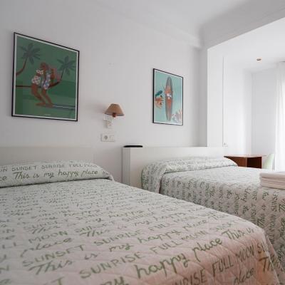 Pension Angelines, Sneuu Hostel Santander (Calle Atilano Rodriguez 9 1 Dcha 39002 Santander)