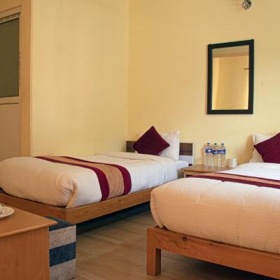 HOTEL LUMA INN (22 Lakeside Road 33700 Pokhara)