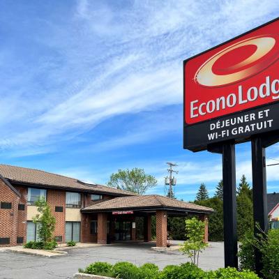 Econo Lodge Airport Quebec (7320 Boulevard Wilfrid Hamel G2G 1C1 Québec)