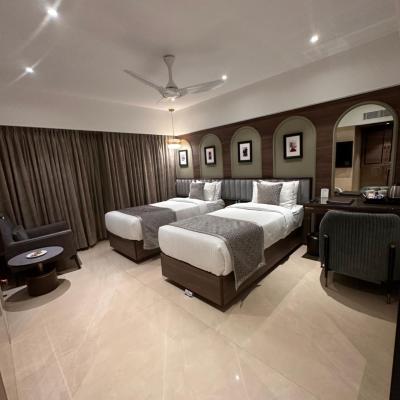 The International by Tunga (B-11, MIDC Central Road, Andheri East 400093 Mumbai)