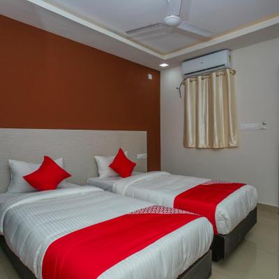 Hotel O Varcity Phi Premium Pavilion ,Above HDFC Bank ,Near Anjaneya Temple Madiwala, Hosur Main r (1, 21, Old Madiwala, Madiwala, 1st Stage, B T M Layout, Bangalore 560068 Bangalore)