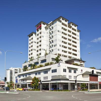 Cairns Central Plaza Apartment Hotel Official (Corner McLeod & Aplin Streets 4870 Cairns)