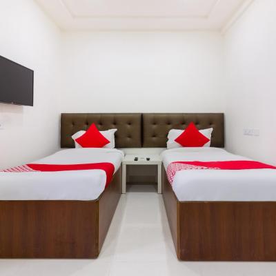 Super Hotel O Qualia Inn Kondapur Near Botanical Garden (GlobExtra, Sri Ram Nagar, Laxmi Nagar, Kondapur, Hyderabad, Hyderabad 500084 Hyderabad)