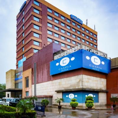 Caspia Hotel New Delhi (District Centre Crossing, Opposite Galaxy Toyota, Outer Ring Rood, Haider Pur, Shalimar Bagh 110088 New Delhi)