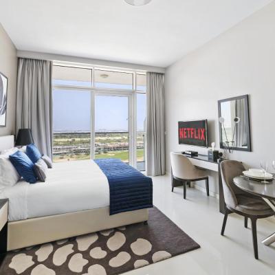 VayK - Chic Hotel-Style Studio in Damac Hills (Artesia C  Dubaï)