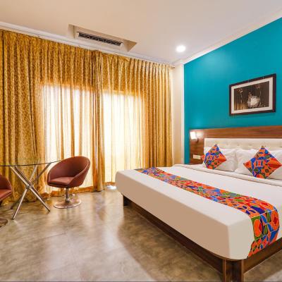 FabHotel Chris (120, A3, Santosh Towers EPIP Zone,Near KTPO, ITPL Main Road No-2, Vijayanagar, KIADB Export Promotion Industrial Area, Bangalore 560066 Bangalore)