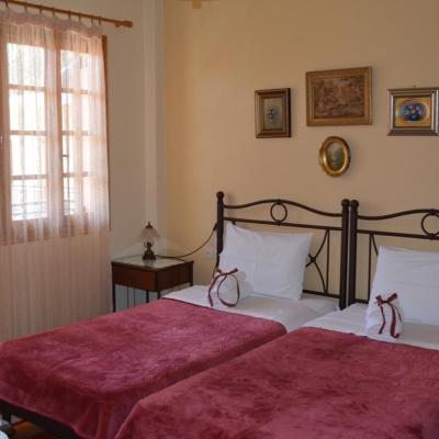 Chrysoula's Guests (65, Katsimitrou street, Perama 45500 Ioannina)