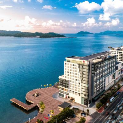 Kota Kinabalu Marriott Hotel (Lot G-23A, Jalan Tun Fuad Stephens 88000 Kota Kinabalu)