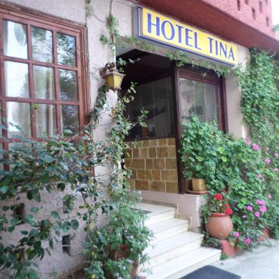 Tina Hotel (Mponiali 3 73134 La Canée)