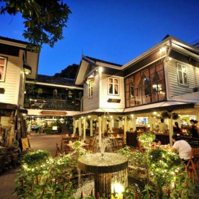 Silom Village Inn (286/1 Silom road, Suriyawong, Bangrak,  10500 Bangkok)