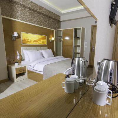 mars hotel (Güneşli Mh. Kirazlı Cd. Sanayi Sk. No:25 34212 Istanbul)